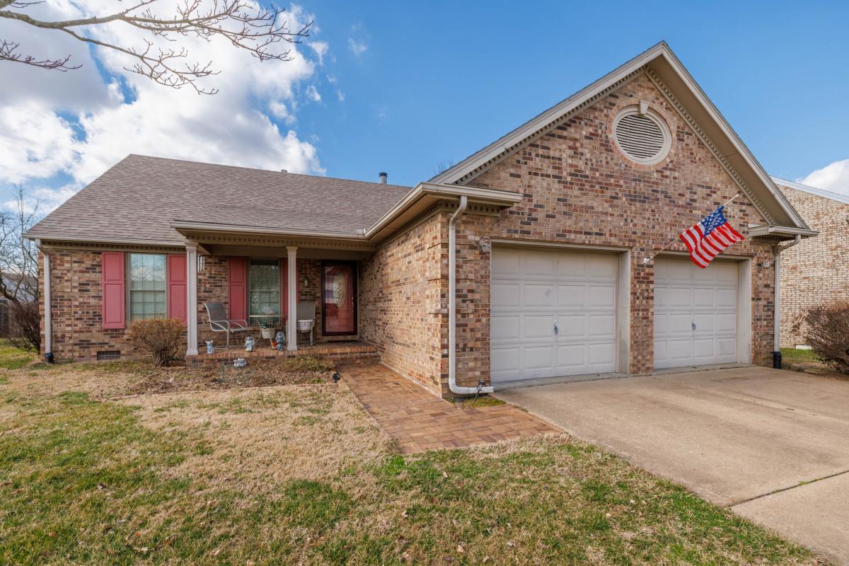 PEPPERMILL COURT HOME Kurtz Auction & Realty Co.